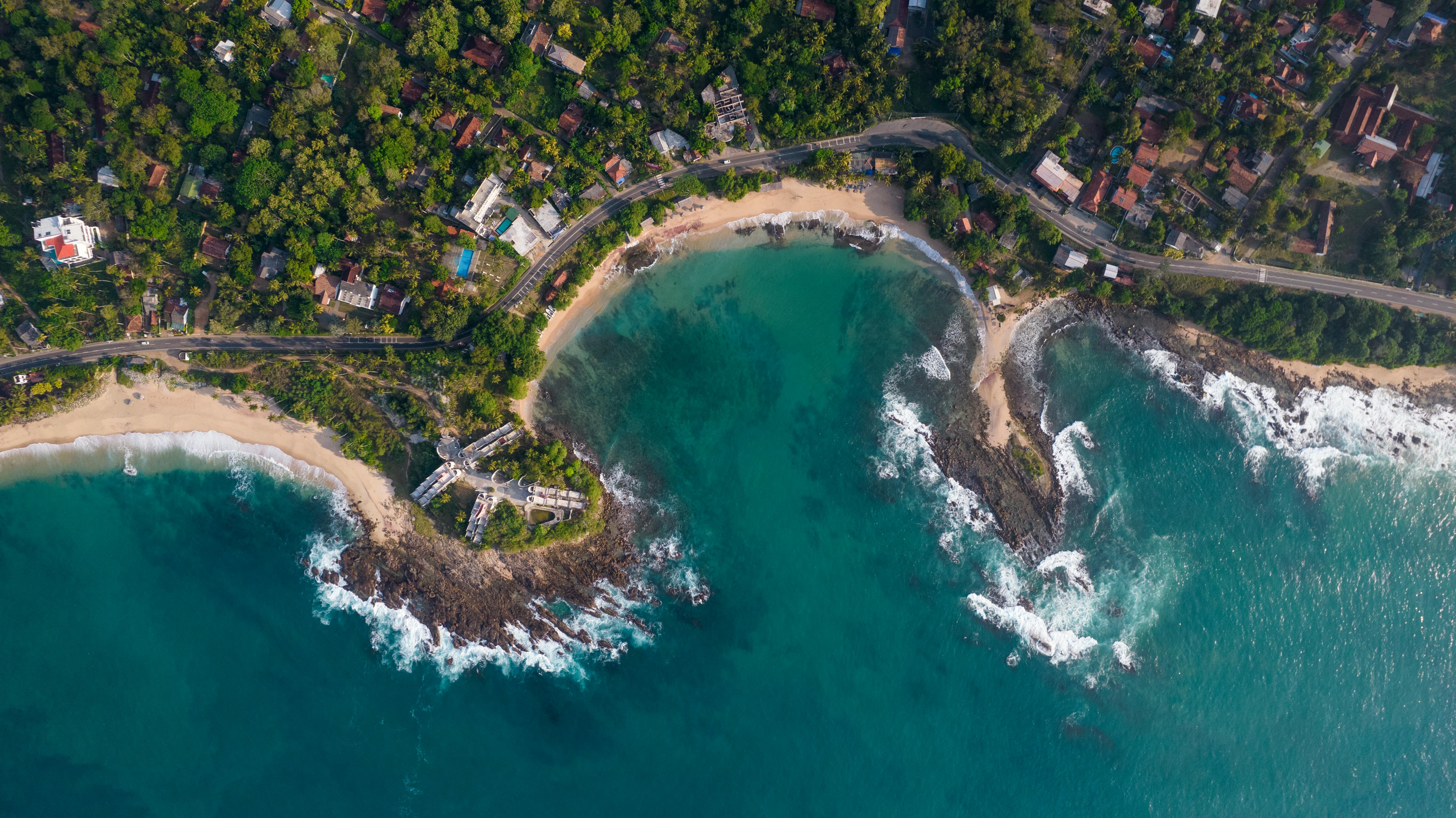 Tangalla beach travel